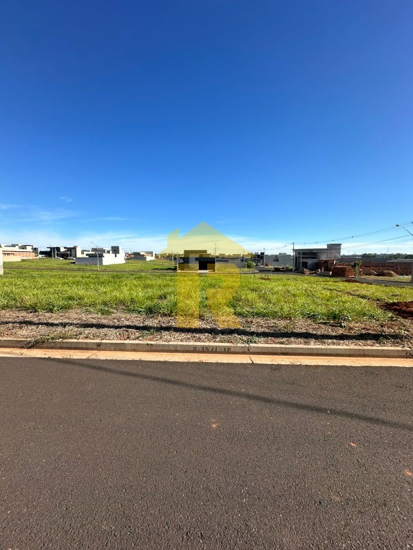 Terreno / Lote / Condomínio  à venda, 300m² — foto 9 de 24