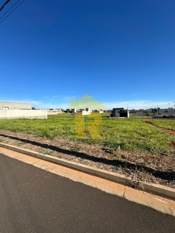 Terreno / Lote / Condomínio  à venda, 300m² — foto 8 de 24