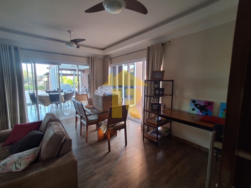 Casa de Condomínio com 3 quartos à venda, 250m² — foto 9 de 56
