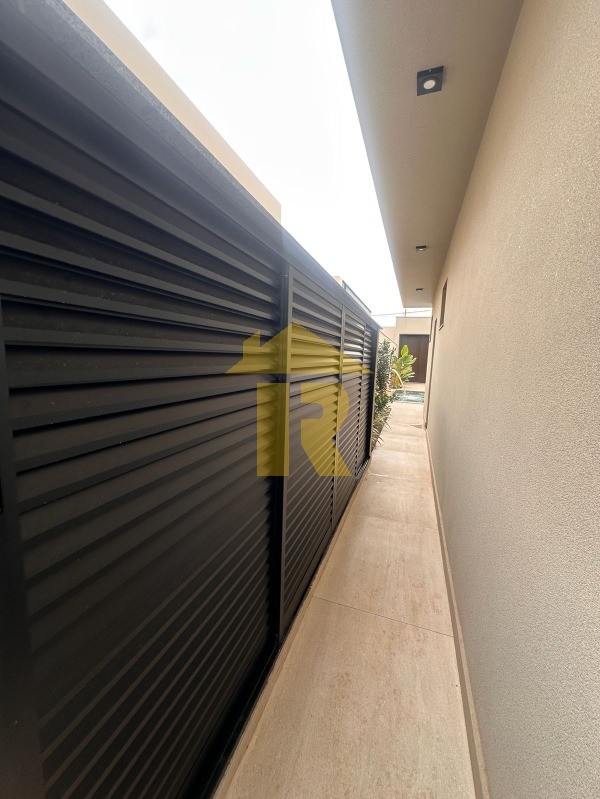 Casa de Condomínio com 3 quartos à venda, 245m² — foto 28 de 63