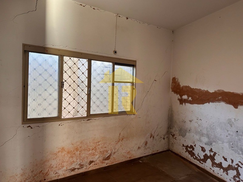 Casa com 3 quartos à venda, 300m² — foto 22 de 34