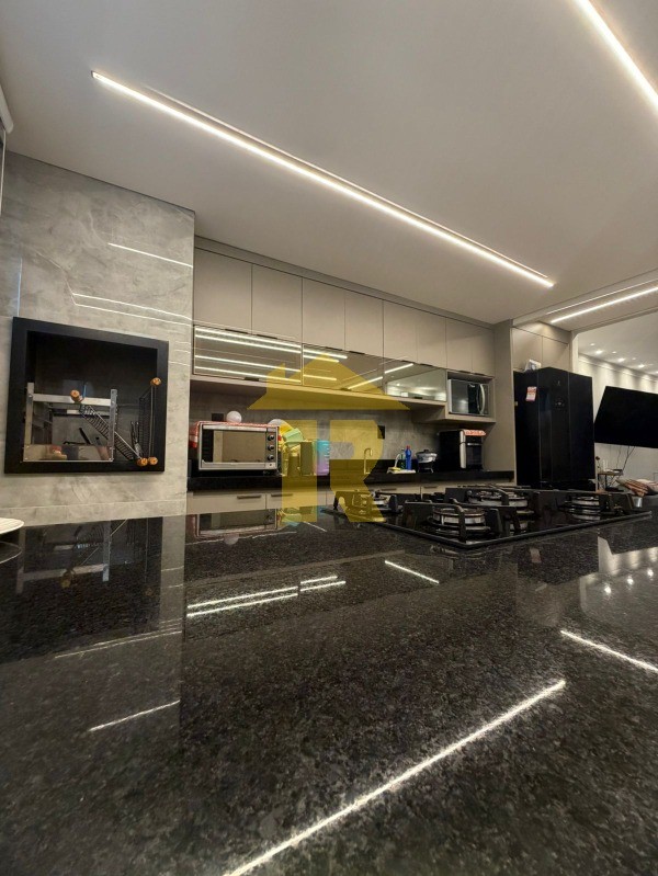 Casa de Condomínio com 3 quartos à venda, 120m² — foto 1 de 37