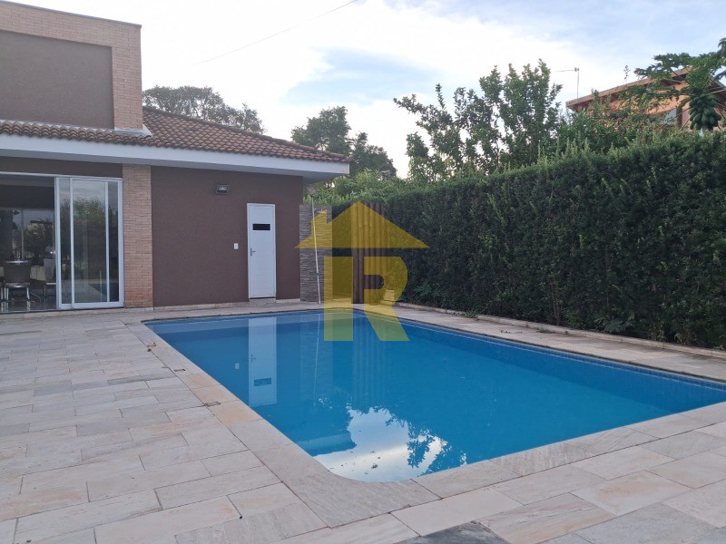 Casa de Condomínio com 3 quartos à venda, 250m² — foto 18 de 56