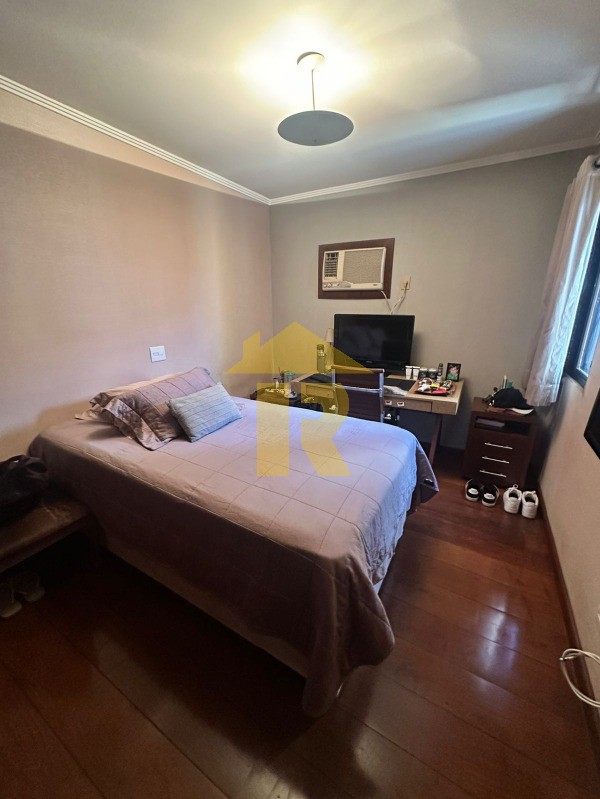 Apartamento com 3 quartos à venda, 132m² — foto 23 de 26