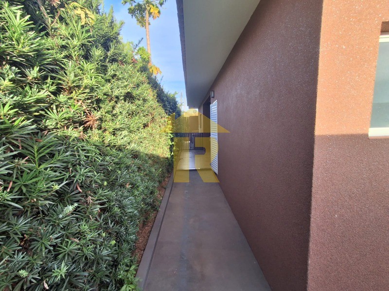 Casa de Condomínio com 3 quartos à venda, 250m² — foto 24 de 56
