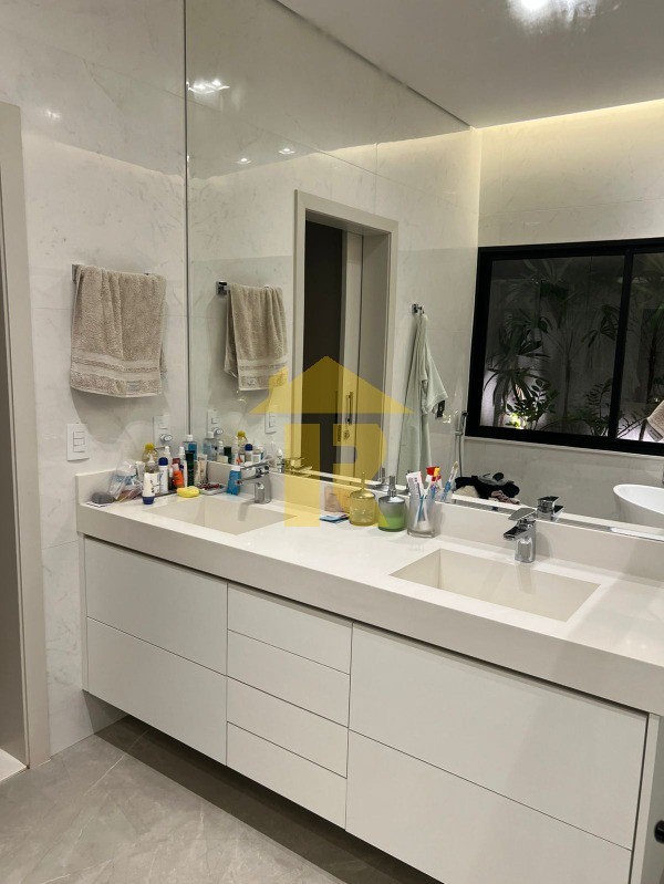 Casa de Condomínio com 3 quartos à venda, 313m² — foto 21 de 25
