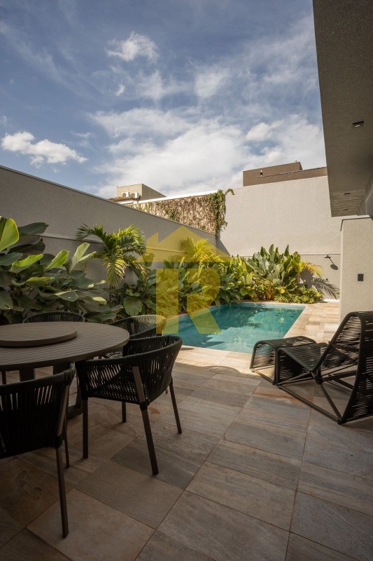 Casa de Condomínio com 3 quartos à venda, 313m² — foto 11 de 25