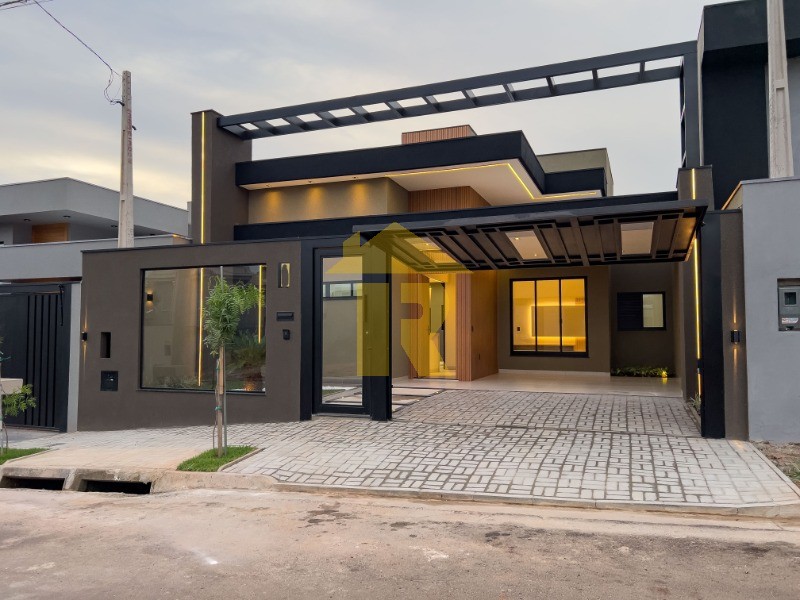 Casa com 3 quartos à venda, 124m² — foto 1 de 55