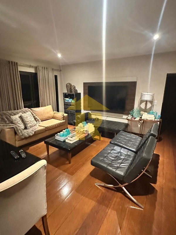 Apartamento com 3 quartos à venda, 132m² — foto 1 de 26