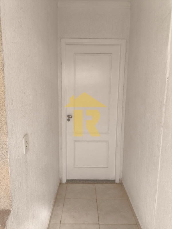 Casa de Condomínio com 3 quartos à venda, 130m² — foto 2 de 44
