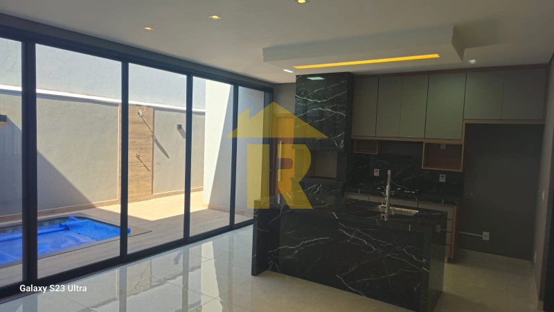 Casa de Condomínio com 3 quartos à venda, 184m² — foto 13 de 48