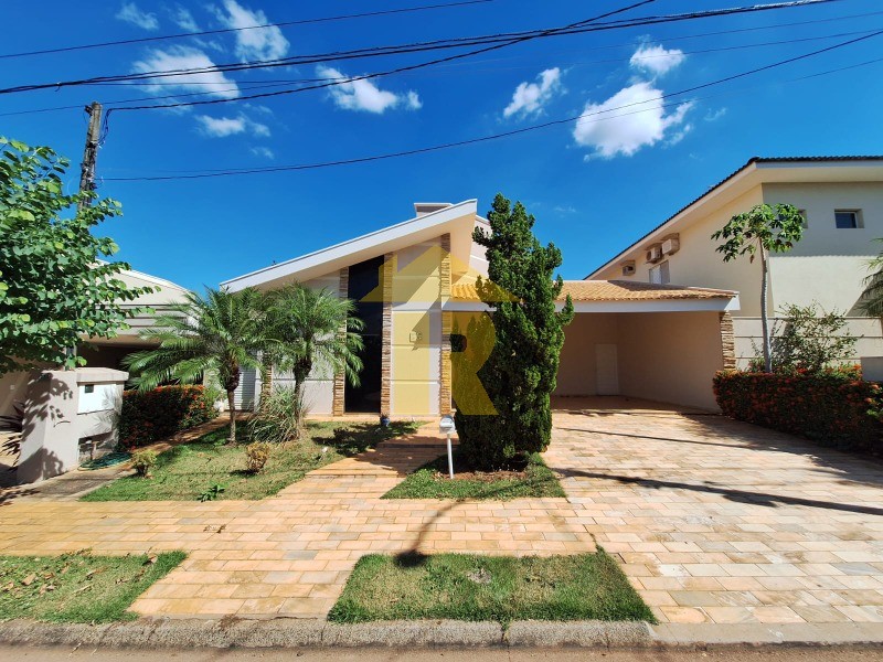 Casa de Condomínio com 3 quartos à venda, 247m² — foto 1 de 24