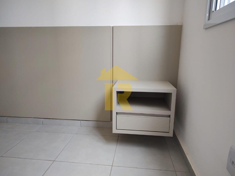 Apartamento com 2 quartos à venda e aluguel, 60m² — foto 13 de 36