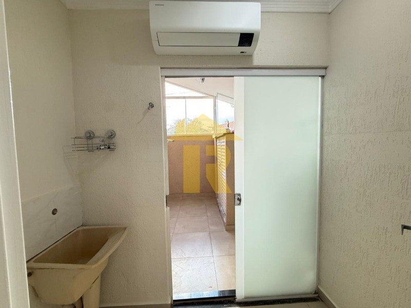 Casa de Condomínio com 3 quartos à venda, 160m² — foto 9 de 21