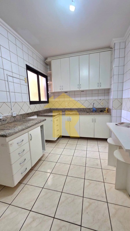 Apartamento com 3 quartos à venda, 105m² — foto 10 de 28