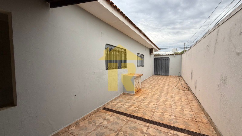 Casa com 3 quartos à venda, 245m² — foto 20 de 29