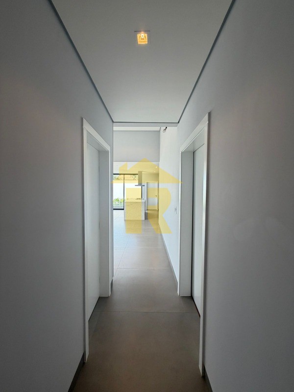 Casa de Condomínio com 3 quartos à venda, 181m² — foto 12 de 25