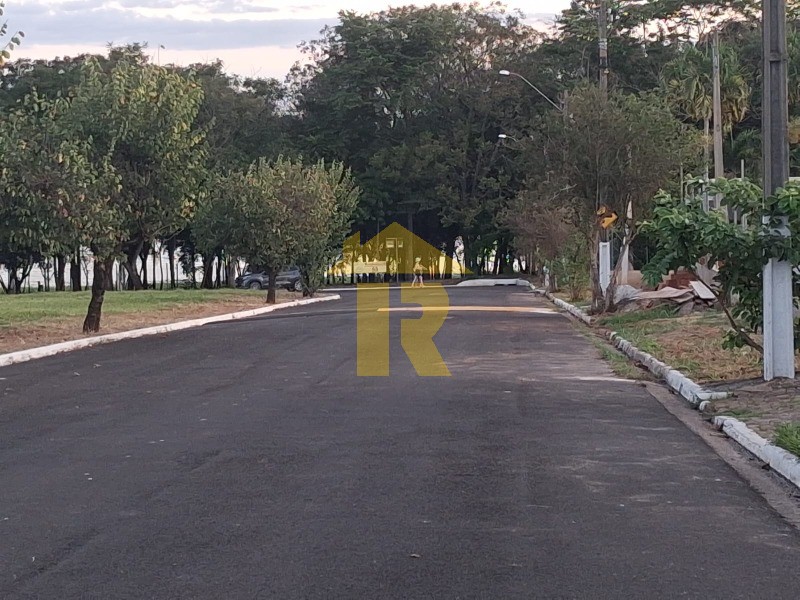 Casa de Condomínio com 3 quartos à venda, 250m² — foto 46 de 56