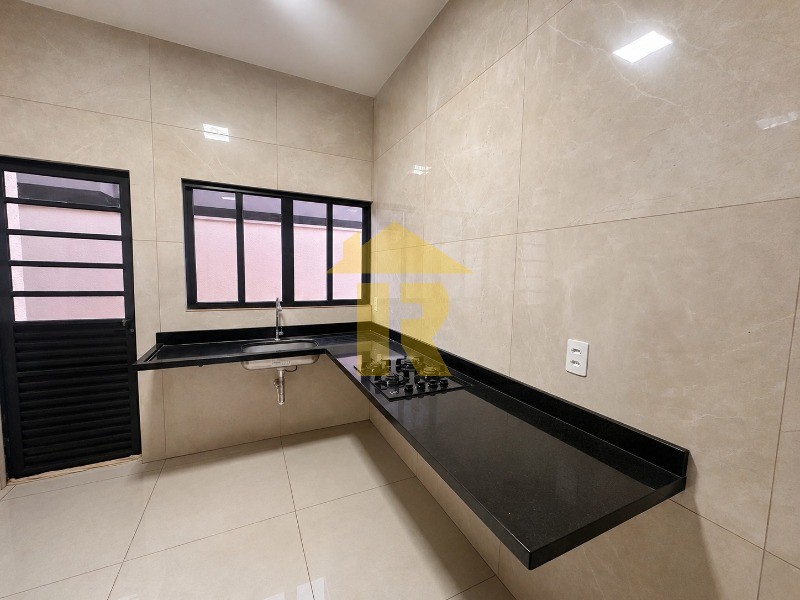Casa de Condomínio com 3 quartos à venda, 150m² — foto 12 de 29
