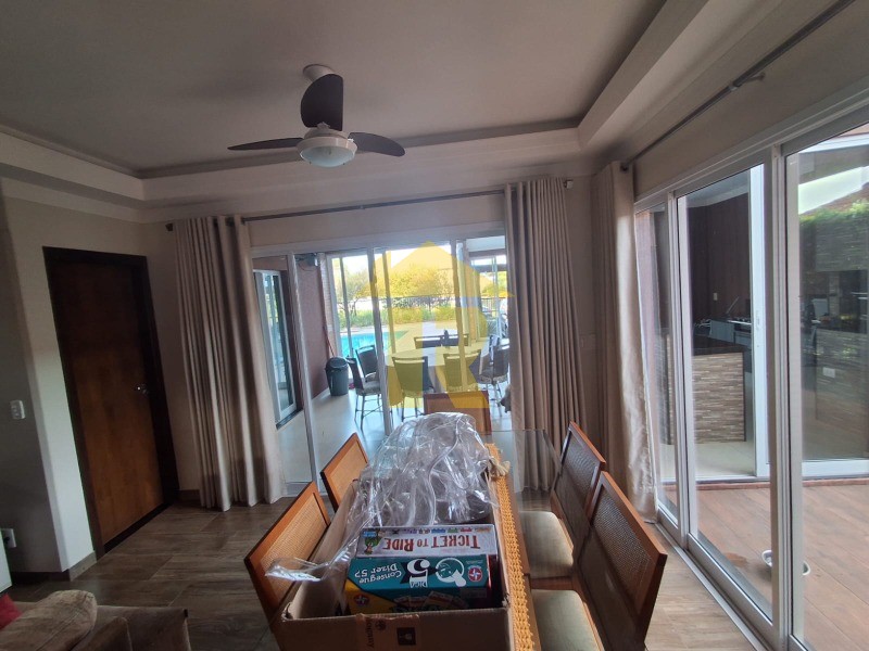 Casa de Condomínio com 3 quartos à venda, 250m² — foto 10 de 56