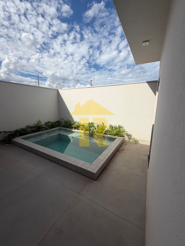Casa de Condomínio com 3 quartos à venda, 181m² — foto 10 de 25