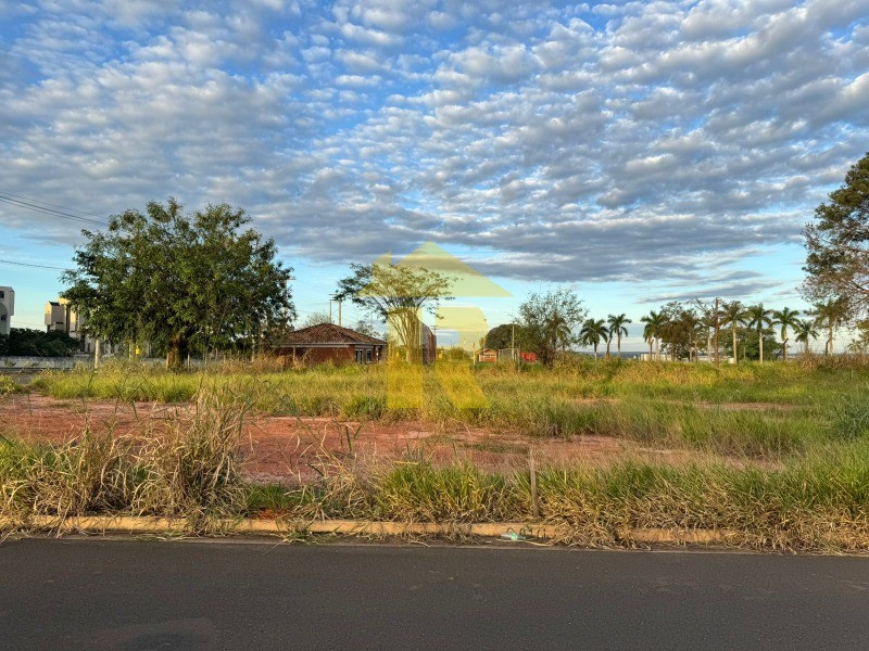 Terreno / Lote / Condomínio  à venda, 369m² — foto 1 de 10