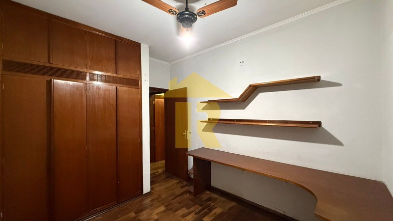 Casa com 3 quartos à venda, 245m² — foto 23 de 29