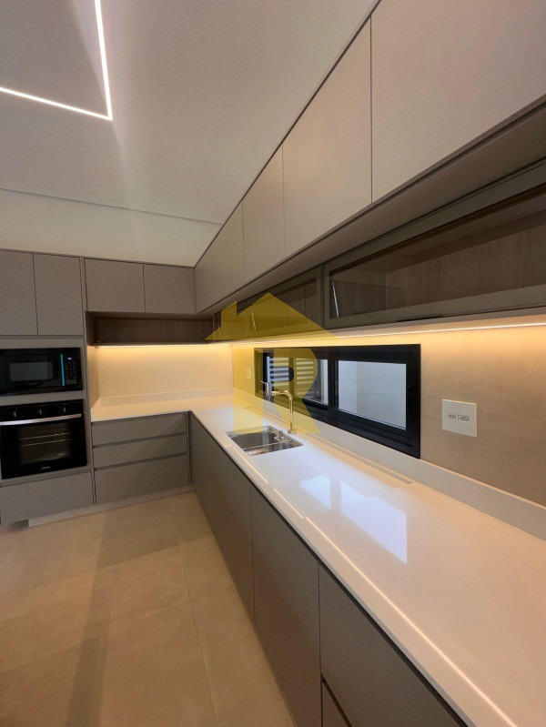 Casa de Condomínio com 3 quartos à venda, 245m² — foto 14 de 63