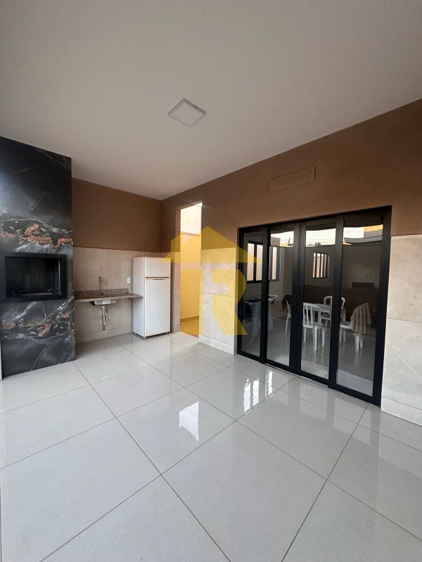 Casa de Condomínio com 3 quartos à venda, 150m² — foto 13 de 29