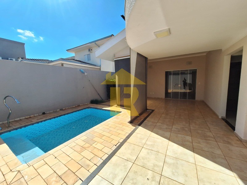 Casa de Condomínio com 3 quartos à venda, 247m² — foto 17 de 24