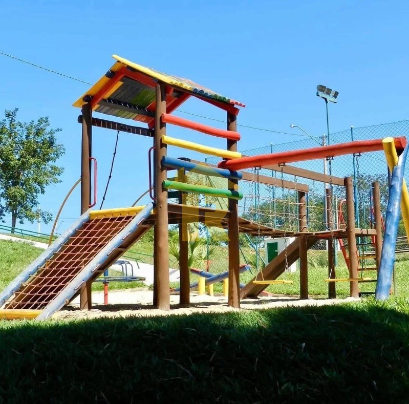 Casa de Condomínio com 3 quartos à venda, 220m² — foto 22 de 24