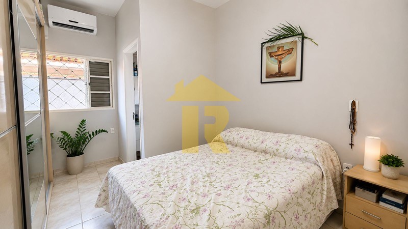 Casa com 3 quartos à venda, 220m² — foto 36 de 39