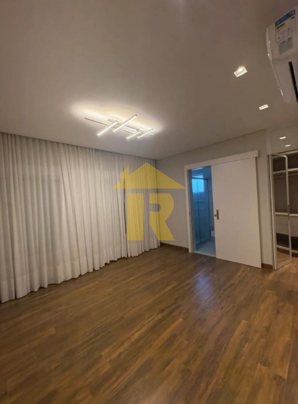 Casa de Condomínio com 3 quartos à venda, 220m² — foto 15 de 24