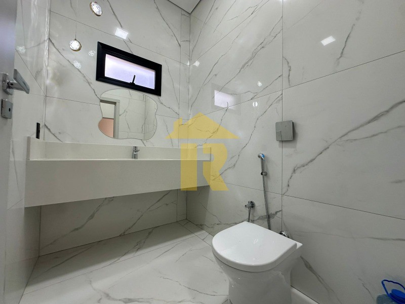 Casa de Condomínio com 3 quartos à venda, 247m² — foto 3 de 25