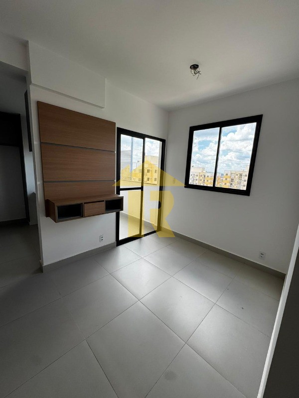 Apartamento com 3 quartos à venda, 68m² — foto 2 de 20