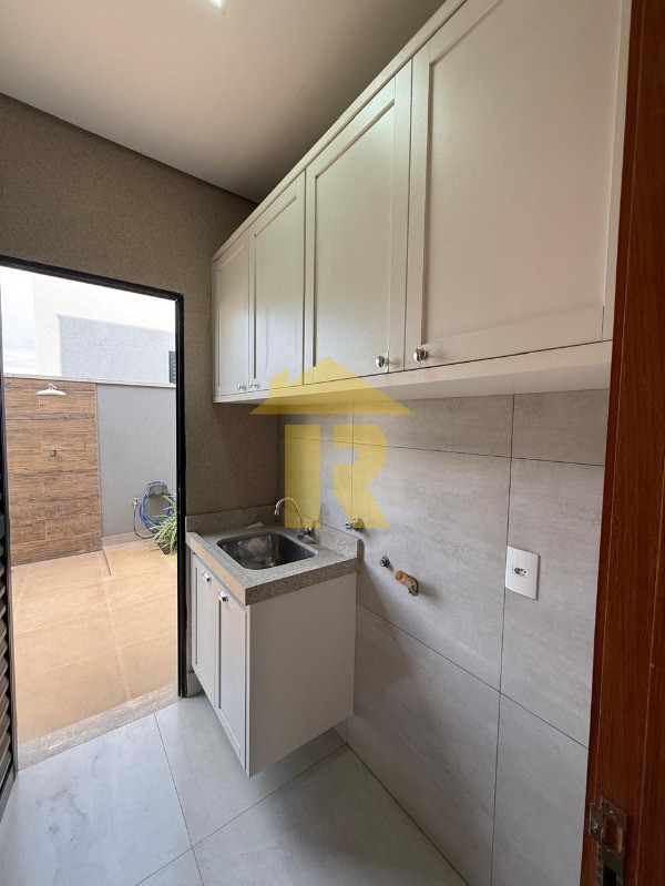 Casa de Condomínio com 3 quartos à venda, 250m² — foto 20 de 40