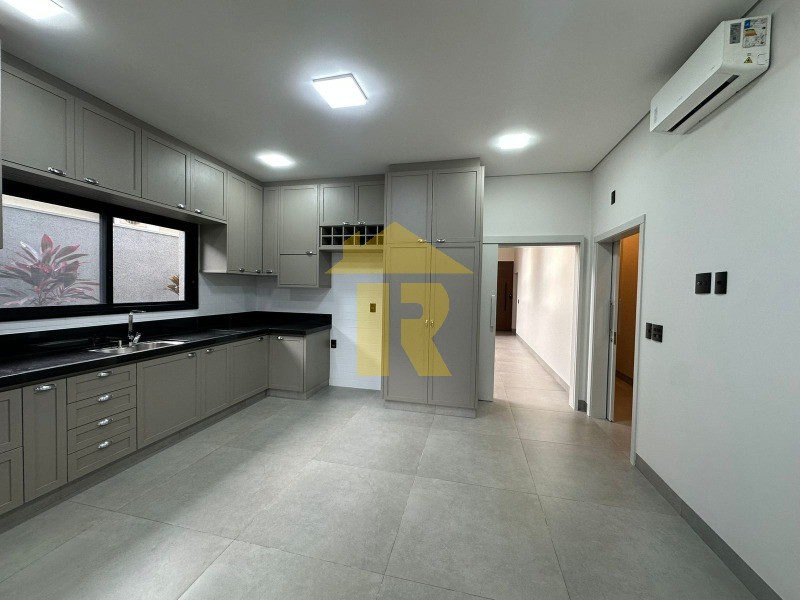 Casa de Condomínio com 3 quartos à venda, 247m² — foto 5 de 25