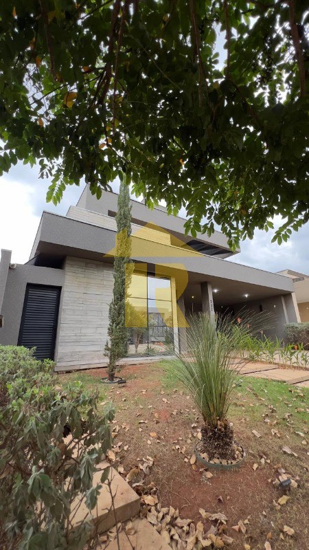 Casa de Condomínio com 3 quartos à venda, 230m² — foto 3 de 32