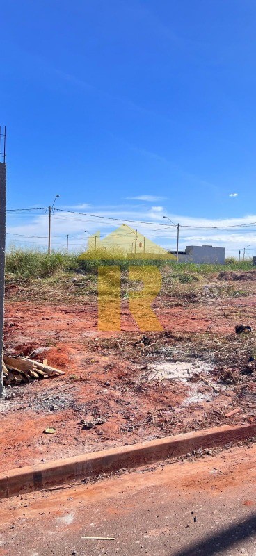 Terreno / Lote / Condomínio  à venda, 204m² — foto 6 de 12