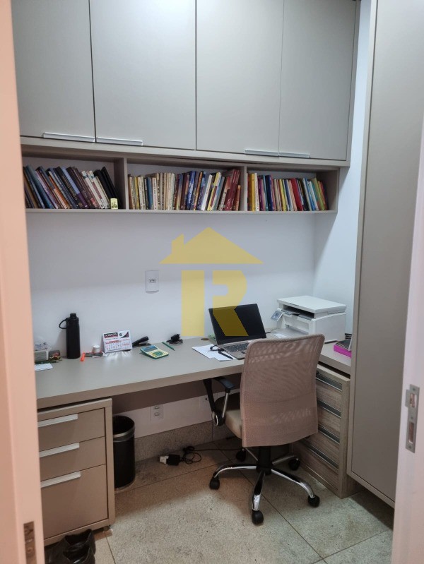 Casa de Condomínio com 3 quartos à venda, 230m² — foto 10 de 41
