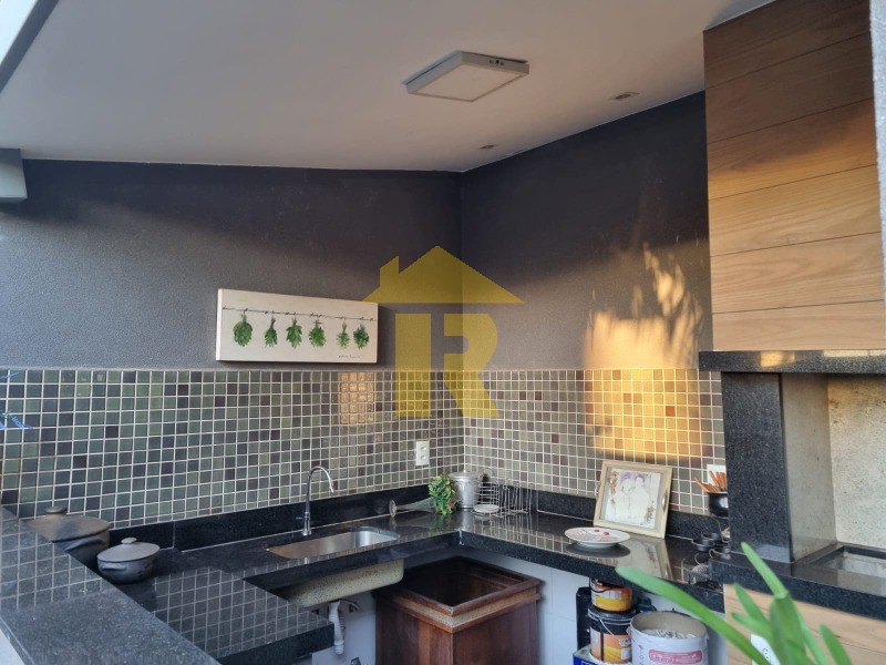 Casa de Condomínio com 3 quartos à venda, 230m² — foto 23 de 41