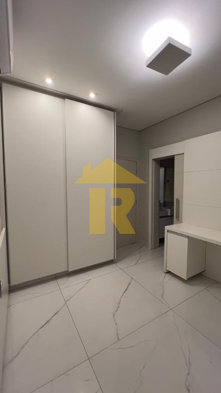 Casa de Condomínio com 3 quartos à venda, 230m² — foto 24 de 32