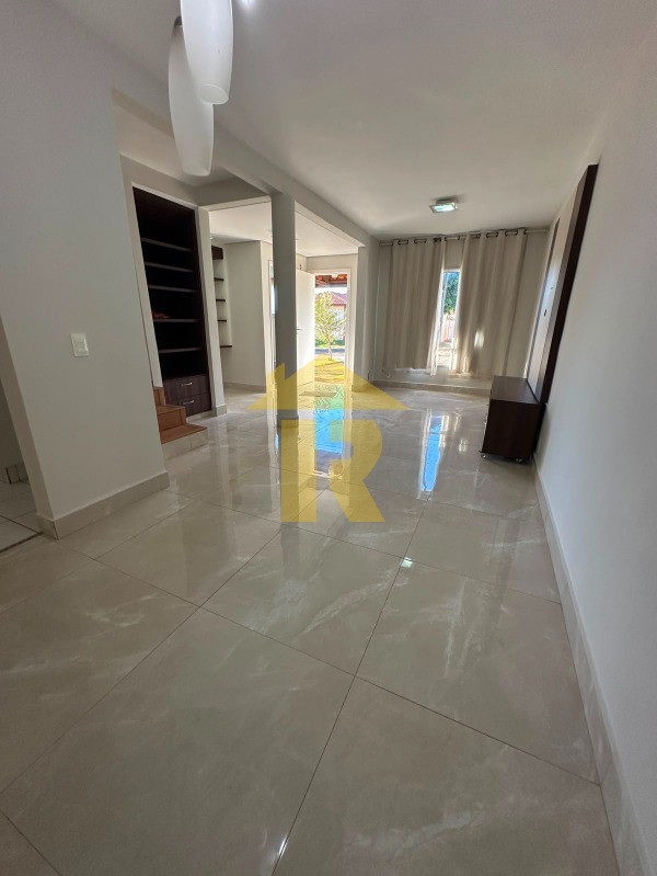 Casa de Condomínio com 3 quartos à venda, 120m² — foto 2 de 24