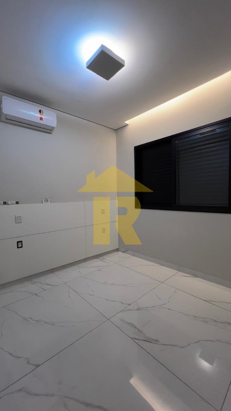 Casa de Condomínio com 3 quartos à venda, 230m² — foto 29 de 32