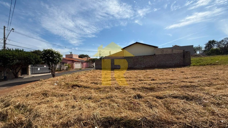 Terreno / Lote / Condomínio  à venda, 348m² — foto 8 de 10