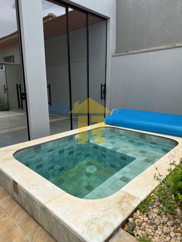 Casa de Condomínio com 3 quartos à venda, 250m² — foto 15 de 40