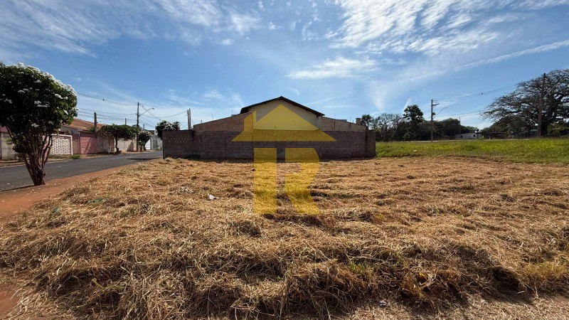 Terreno / Lote / Condomínio  à venda, 348m² — foto 4 de 10