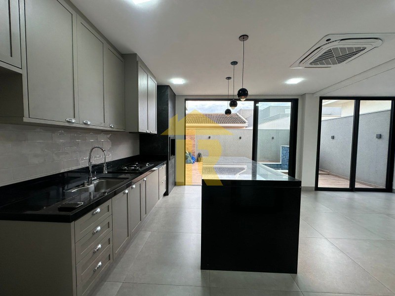 Casa de Condomínio com 3 quartos à venda, 247m² — foto 9 de 25