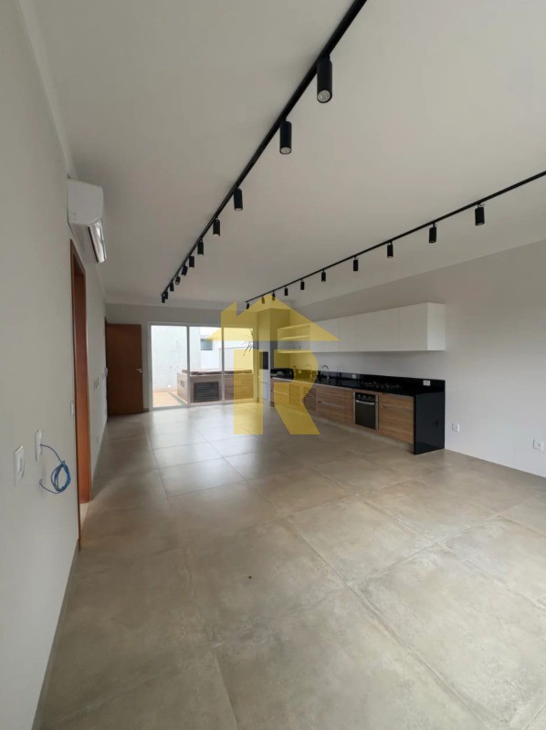 Casa de Condomínio com 3 quartos à venda, 220m² — foto 8 de 24