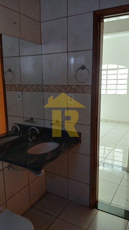 Casa com 2 quartos à venda, 125m² — foto 18 de 27